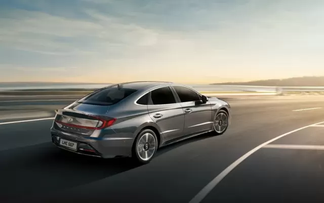 Hyundai Sonata Hyundai Sonata back