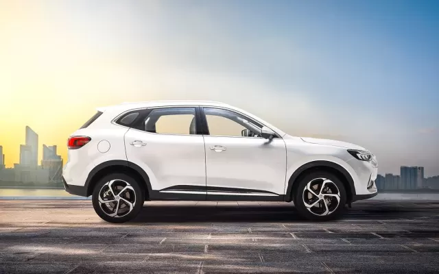 MG HS PHEV MG HS PHEV side