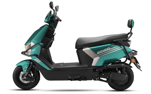 Revoo C35 GT Revoo C35 GT Green Color