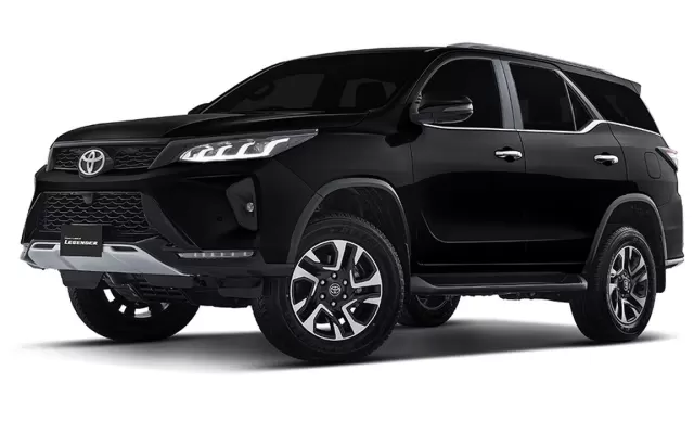 Toyota Fortuner Toyota Fortuner attitude black color